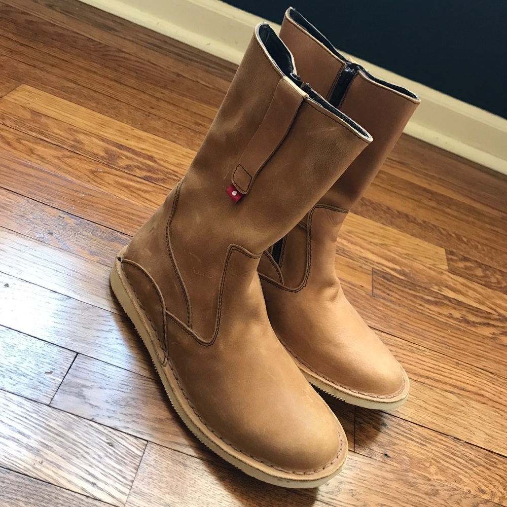 Yabela boots in Camel size 38/8